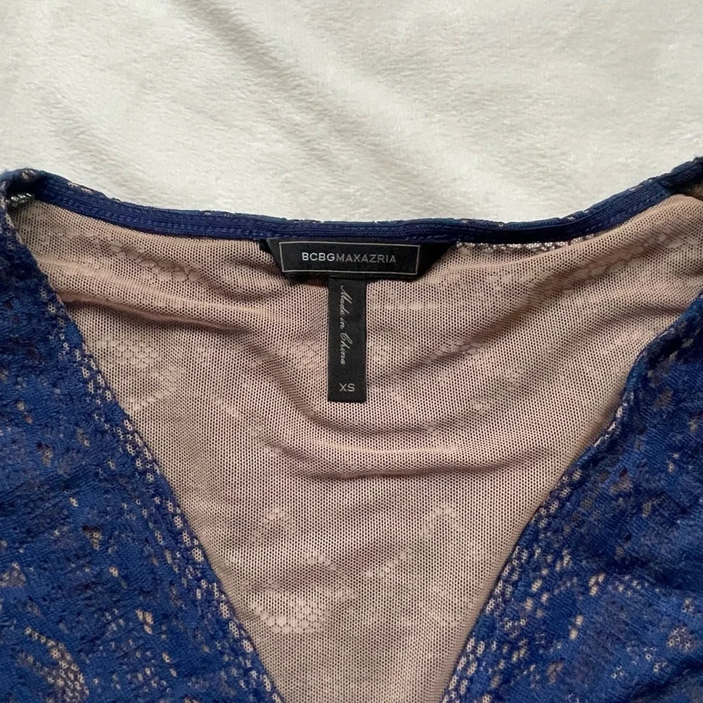 BCBG Maxazria lace top - Picture 2 of 4